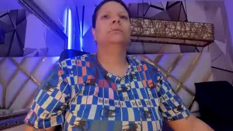   online show from October 2025 03:35:01 AM