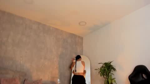 miacooper online show from October 2025 12:26:02 PM