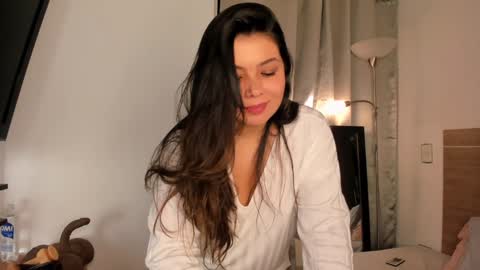 IG Yojanagomez  online show from January 2025 06:58:02 AM