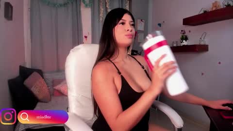 Snapshot of miadlucca chatting on October 2025 01:53:02 AM Mia online show from October 2025 01:53:02 AM