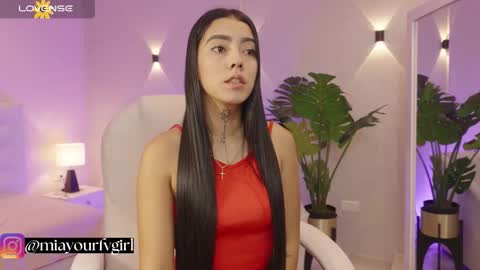 Mia Gomez online show from October 2025 01:45:02 PM