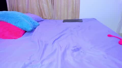 Miah  online show from December 2024 05:44:01 PM