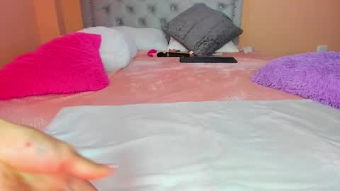 Miah  online show from January 2025 09:51:02 PM