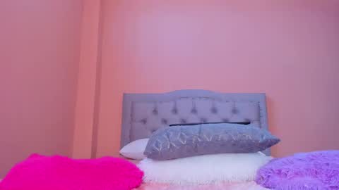 Miah  online show from February 2025 07:40:02 PM