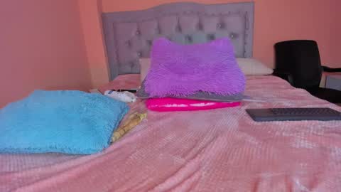 Miah  online show from March 2025 11:56:02 PM