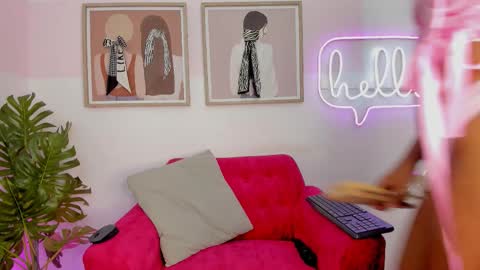 Mia Khalifa online show from September 2025 03:44:02 AM