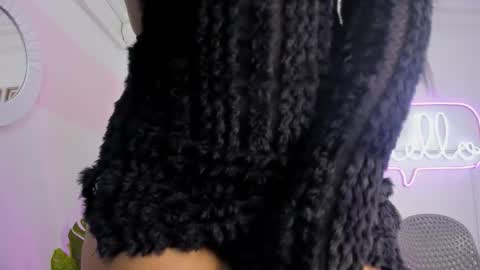 Mia Khalifa online show from October 2025 03:48:01 AM