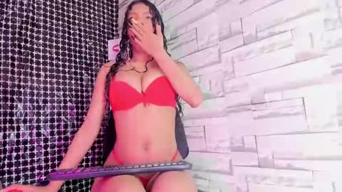 miakirshner_ online show from January 2025 01:02:01 PM