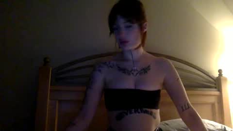 miaklien online show from November 2025 03:27:01 AM