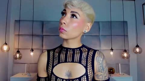 Mia Morgann online show from December 2024 11:28:01 AM