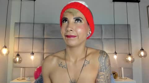 Mia Morgann online show from December 2024 02:54:02 PM