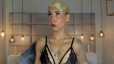 Mia Morgann online show from January 2025 11:52:01 AM