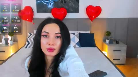 miarommano online show from February 2025 01:08:01 PM