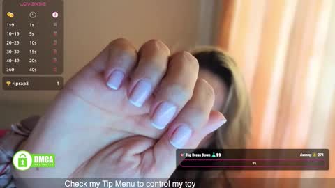 miasiren online show from September 2025 05:25:01 PM