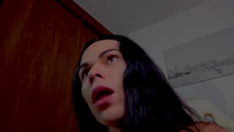 Snapshot of miavero chatting on October 2025 02:04:02 PM Mia online show from October 2025 02:04:02 PM