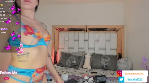Mia Villalobos online show from December 2024 11:09:01 AM