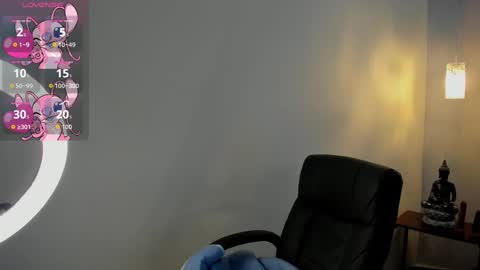 Snapshot of miavillalobos_ chatting on October 2025 12:01:02 PM Mia Villalobos online show from October 2025 12:01:02 PM