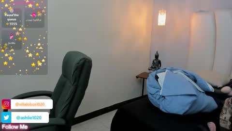 Snapshot of miavillalobos_ chatting on October 2025 02:56:02 PM Mia Villalobos online show from October 2025 02:56:02 PM