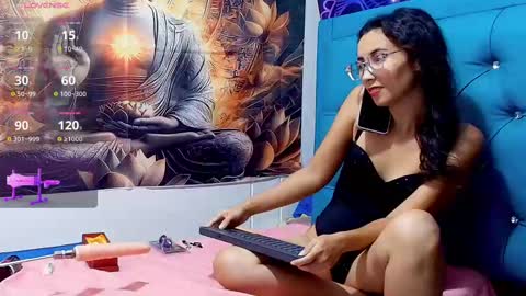 Snapshot of miawild_ chatting on October 2025 02:09:01 AM Mia online show from October 2025 02:09:01 AM