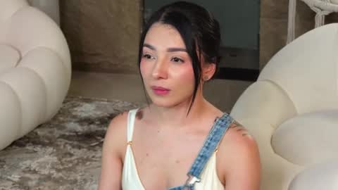 mia online show from March 2025 03:28:02 AM