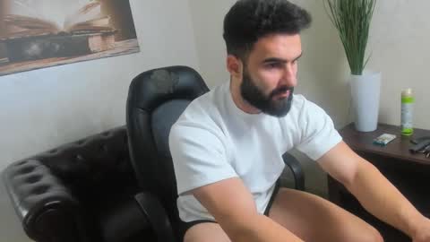 Snapshot of micahlane chatting on October 2025 04:23:02 AM MicahLane online show from October 2025 04:23:02 AM