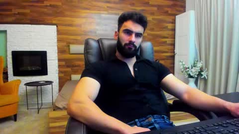 Snapshot of micahlane chatting on December 2025 06:00:01 AM MicahLane online show from December 2025 06:00:01 AM