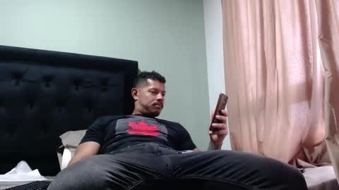 Snapshot of michael_daviss1 chatting on November 2025 08:21:02 PM Michael Daviss online show from November 2025 08:21:02 PM