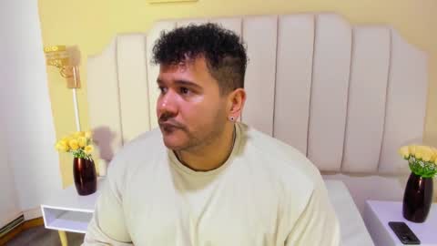 Snapshot of michael_hill1 chatting on October 2025 06:08:02 PM MICHAEL online show from October 2025 06:08:02 PM