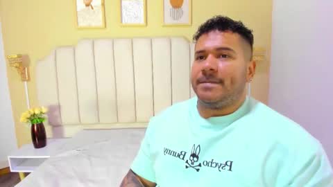 Snapshot of michael_hill1 chatting on November 2025 07:57:01 PM MICHAEL online show from November 2025 07:57:01 PM