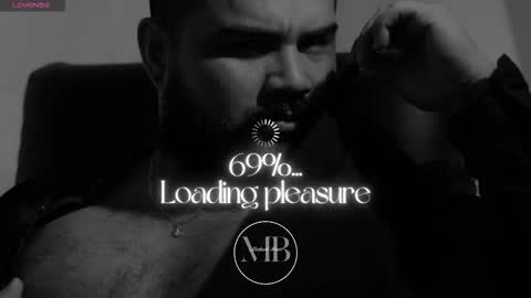 Snapshot of michaelbear_ chatting on November 2025 12:33:02 PM Michael online show from November 2025 12:33:02 PM