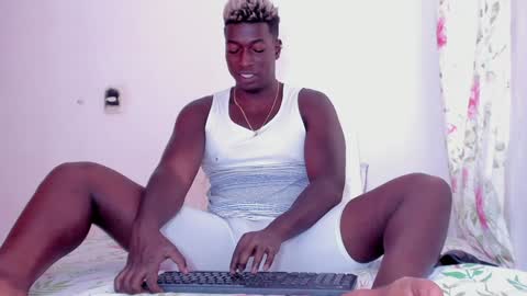 Snapshot of michaell_james chatting on December 2024 07:43:02 PM Michaell online show from December 2024 07:43:02 PM