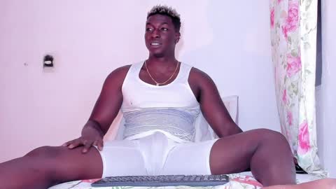 Snapshot of michaell_james chatting on December 2024 11:12:02 PM Michaell online show from December 2024 11:12:02 PM