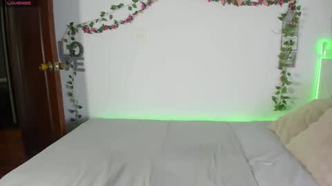 Michell online show from October 2025 11:37:01 PM