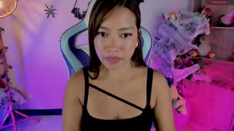 Snapshot of michelle_chang chatting on October 2025 06:53:01 PM michelle chang online show from October 2025 06:53:01 PM