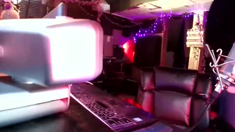 michelle_flowers online show from October 2025 04:02:02 AM