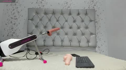 michelle perla online show from October 2025 07:11:01 PM