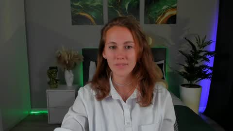 Snapshot of michelleortis chatting on December 2024 02:15:01 PM MichelleOrtis online show from December 2024 02:15:01 PM