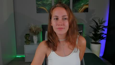 Snapshot of michelleortis chatting on December 2024 05:22:01 PM MichelleOrtis online show from December 2024 05:22:01 PM