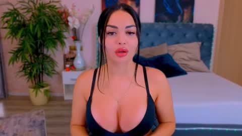 Snapshot of michellereys chatting on October 2025 07:11:02 PM michellereys online show from October 2025 07:11:02 PM