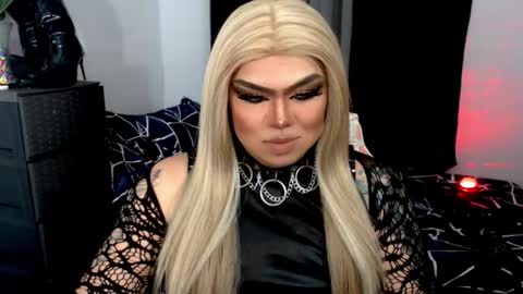 Michelle online show from November 2025 06:31:01 PM