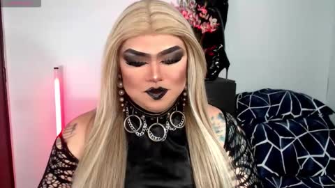 Michelle online show from November 2025 06:24:02 PM