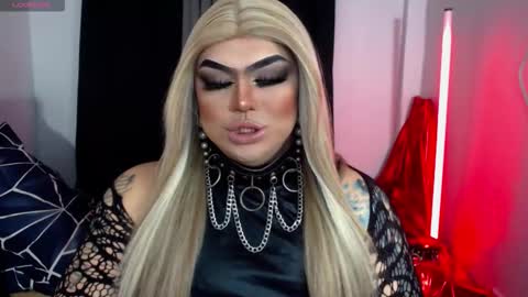 Michelle online show from November 2025 05:07:02 AM