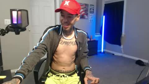 Snapshot of michigan9000 chatting on November 2025 12:52:02 AM michigan9000 online show from November 2025 12:52:02 AM