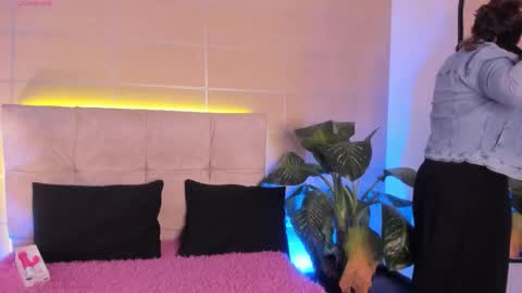 Snapshot of michonne_09 chatting on November 2025 09:14:01 PM michonne_09 online show from November 2025 09:14:01 PM