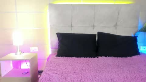 Snapshot of michonne_09 chatting on November 2025 08:30:01 PM michonne_09 online show from November 2025 08:30:01 PM