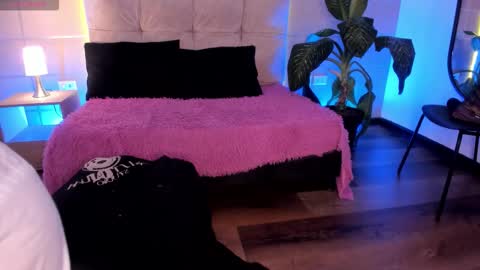 Snapshot of michonne_09 chatting on December 2025 01:00:02 AM michonne_09 online show from December 2025 01:00:02 AM