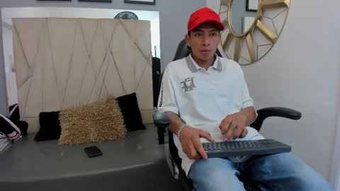 mickey online show from September 2025 07:26:01 PM