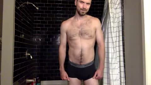 Snapshot of mickey_mic chatting on October 2025 01:46:01 AM mickey_mic online show from October 2025 01:46:01 AM