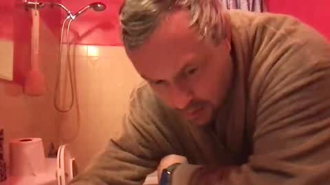 mickeyguy2000 online show from October 2025 06:47:01 AM