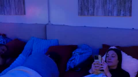 Mickey online show from January 2025 02:25:01 AM
